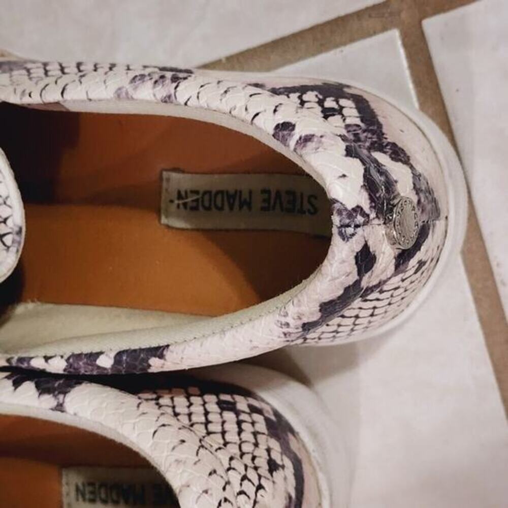 Steve Madden Gills Slip On Snake Print Sneakers Size 11M - Picture 7 of 7